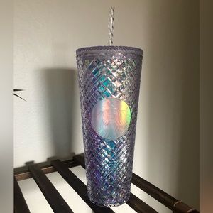 Starbucks 2022 Unicorn Iridescent Holiday Cup Venti